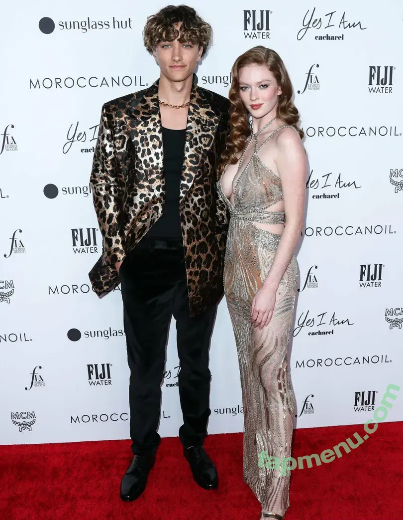 Larsen Thompson nude photo #1016 (larsenthompson)