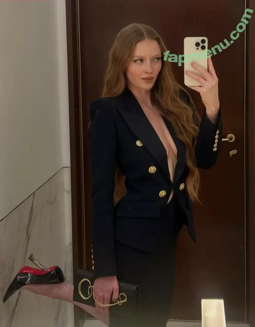 Larsen Thompson nude photo #1226 (larsenthompson / larsenthompsonofficial)