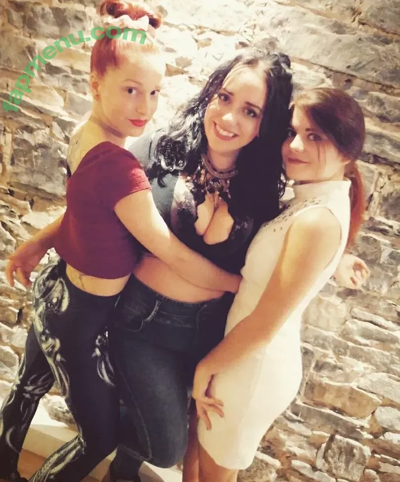 lartdanstoutessesformes nude photo #0023 (lartdanstoutessesformes)