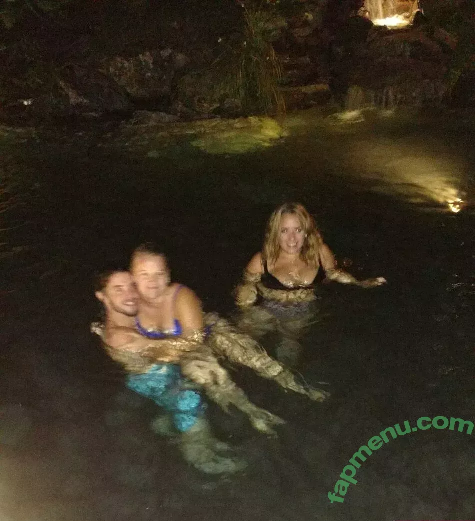 lartdanstoutessesformes nude photo #0080 (lartdanstoutessesformes)