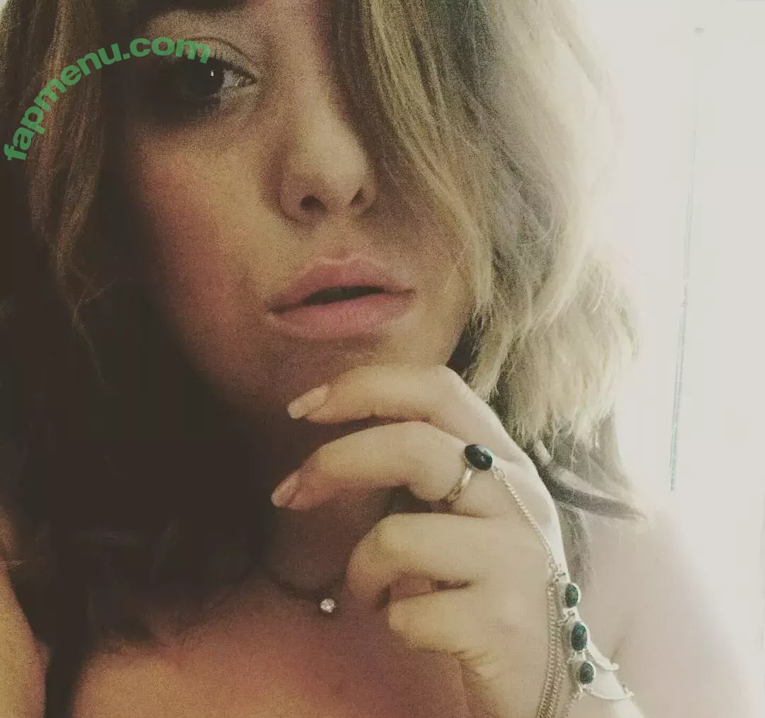 lartdanstoutessesformes nude photo #0083 (lartdanstoutessesformes)