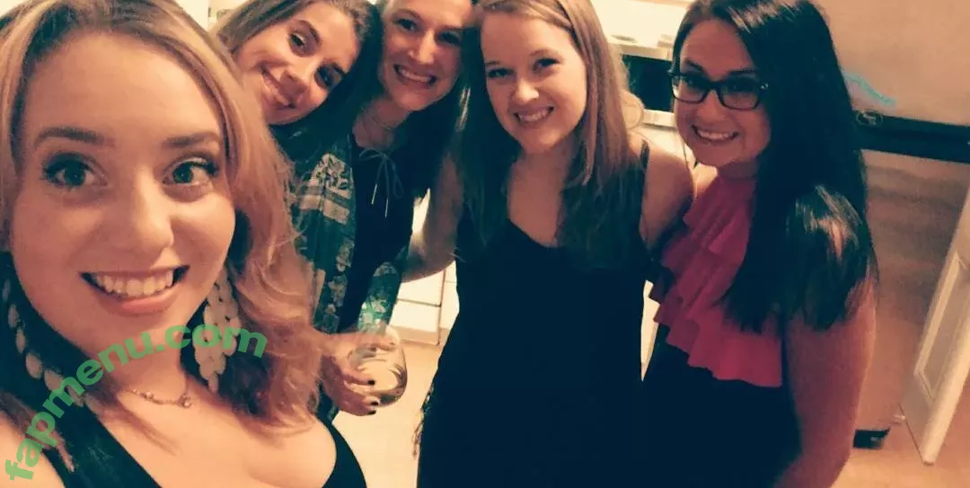 lartdanstoutessesformes nude photo #0084 (lartdanstoutessesformes)