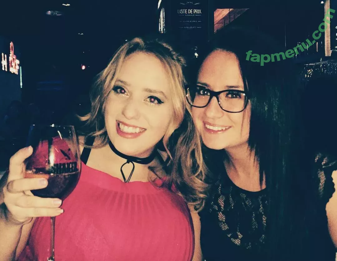 lartdanstoutessesformes nude photo #0095 (lartdanstoutessesformes)