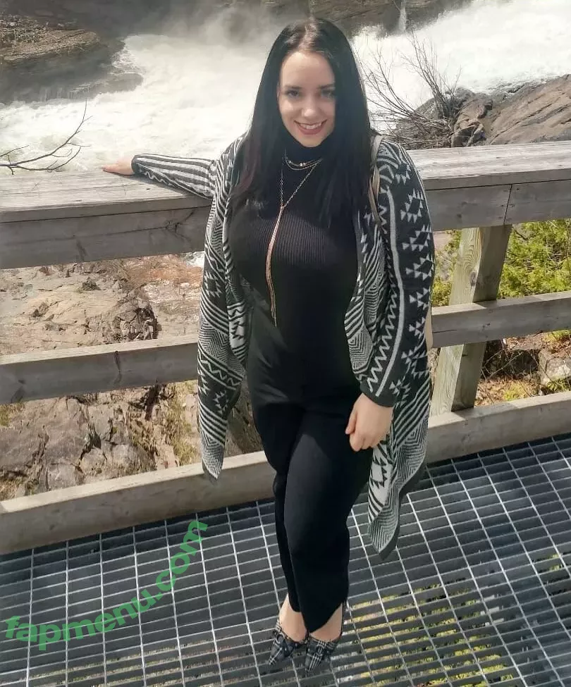 lartdanstoutessesformes nude photo #0150 (lartdanstoutessesformes)