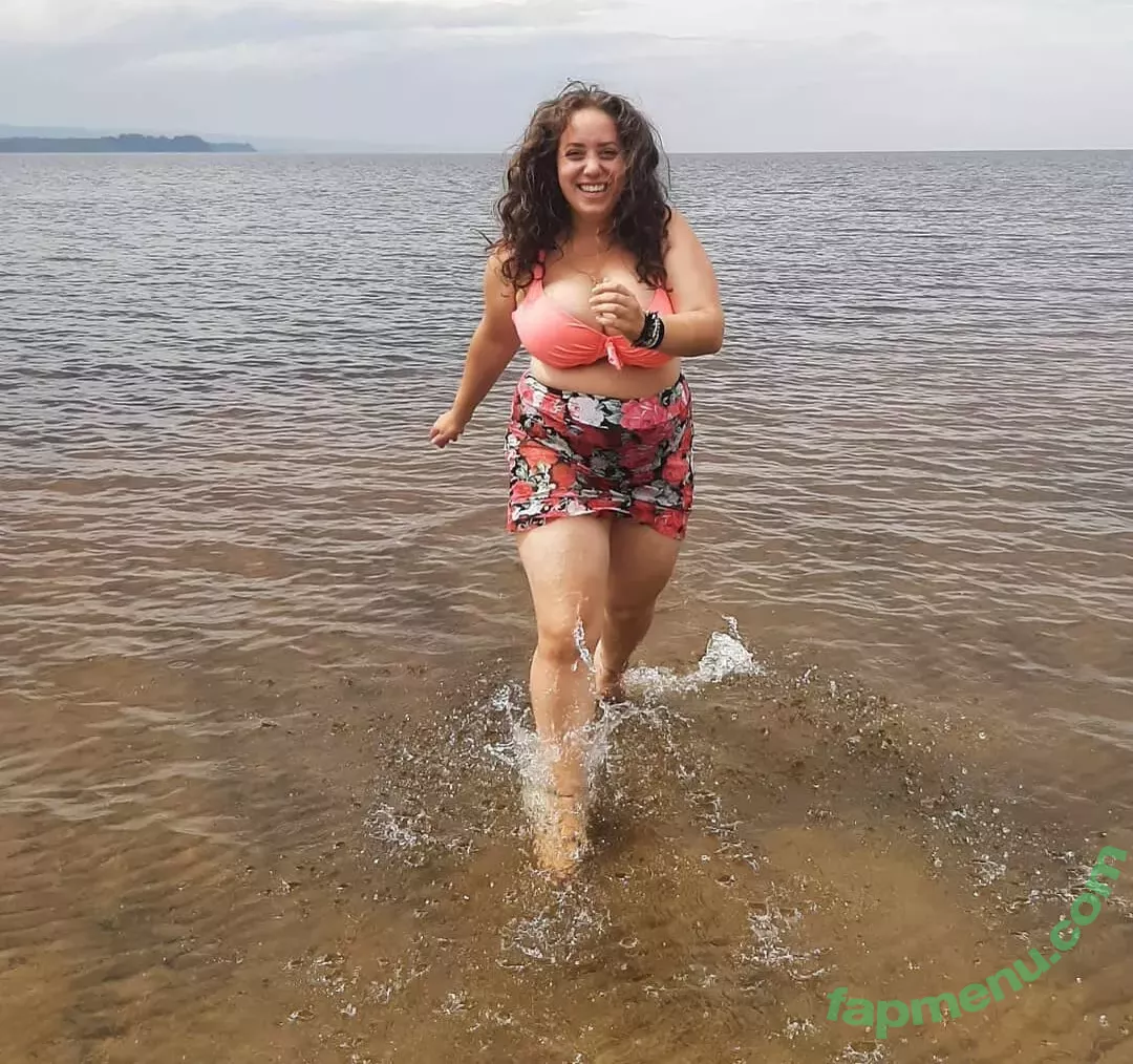 lartdanstoutessesformes nude photo #0254 (lartdanstoutessesformes)