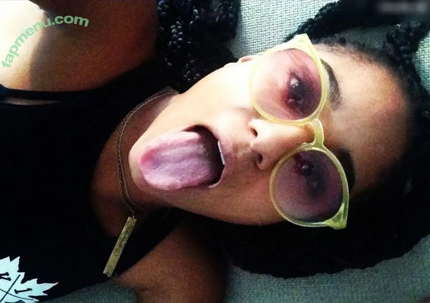 Larypoppins / Lary nude photo #0003 (larypoppins)