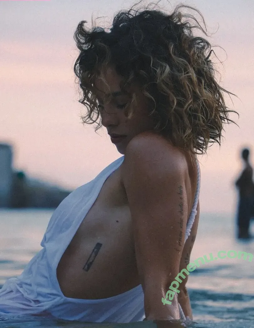 Laryssa Ayres nude photo #0073 (laryssa_ayres)