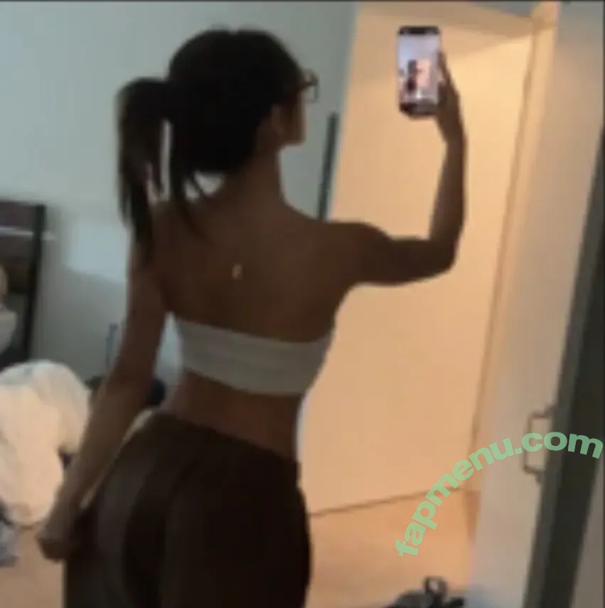Laselyii nude photo #0035 (llessliiie / luvliii)