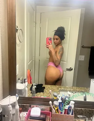 Lashaelynnn7 / virgoatbratt nude photo #0006
