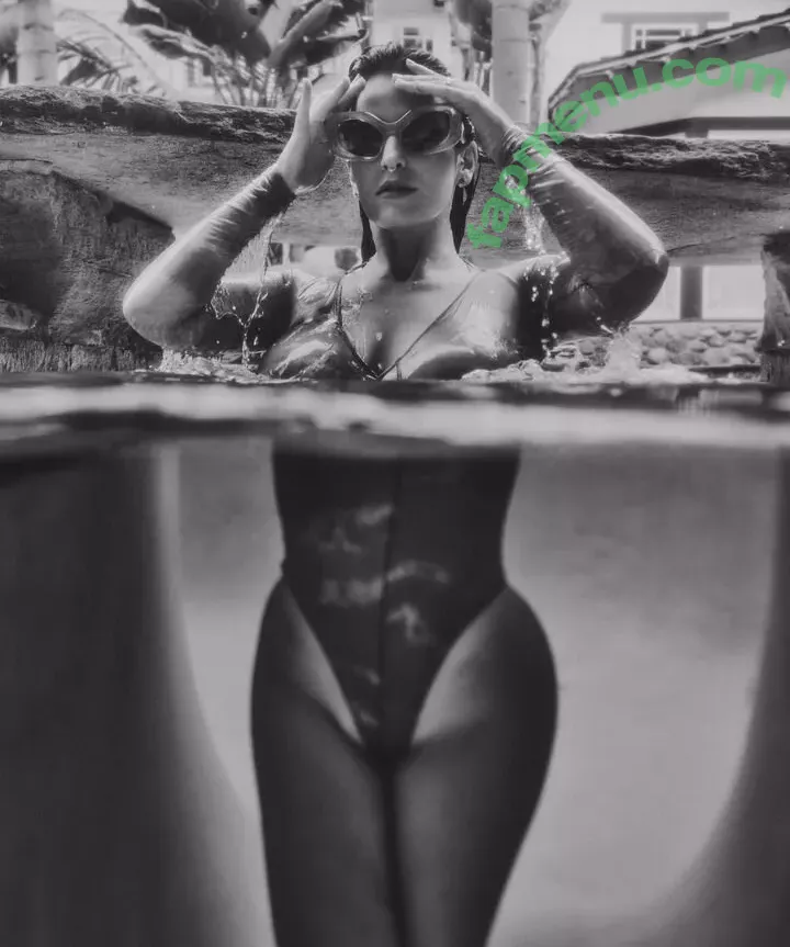 Lasirena69 nude photo #0350 (lasirena69_)