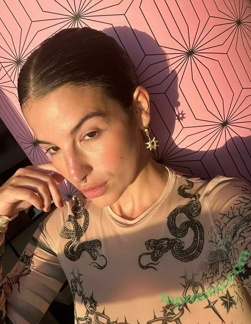 Lasirena69 nude photo #0689 (lasirena69_)