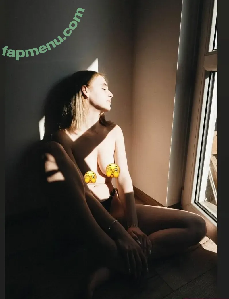 Lasonekk nude photo #0022 (Lasonekk)