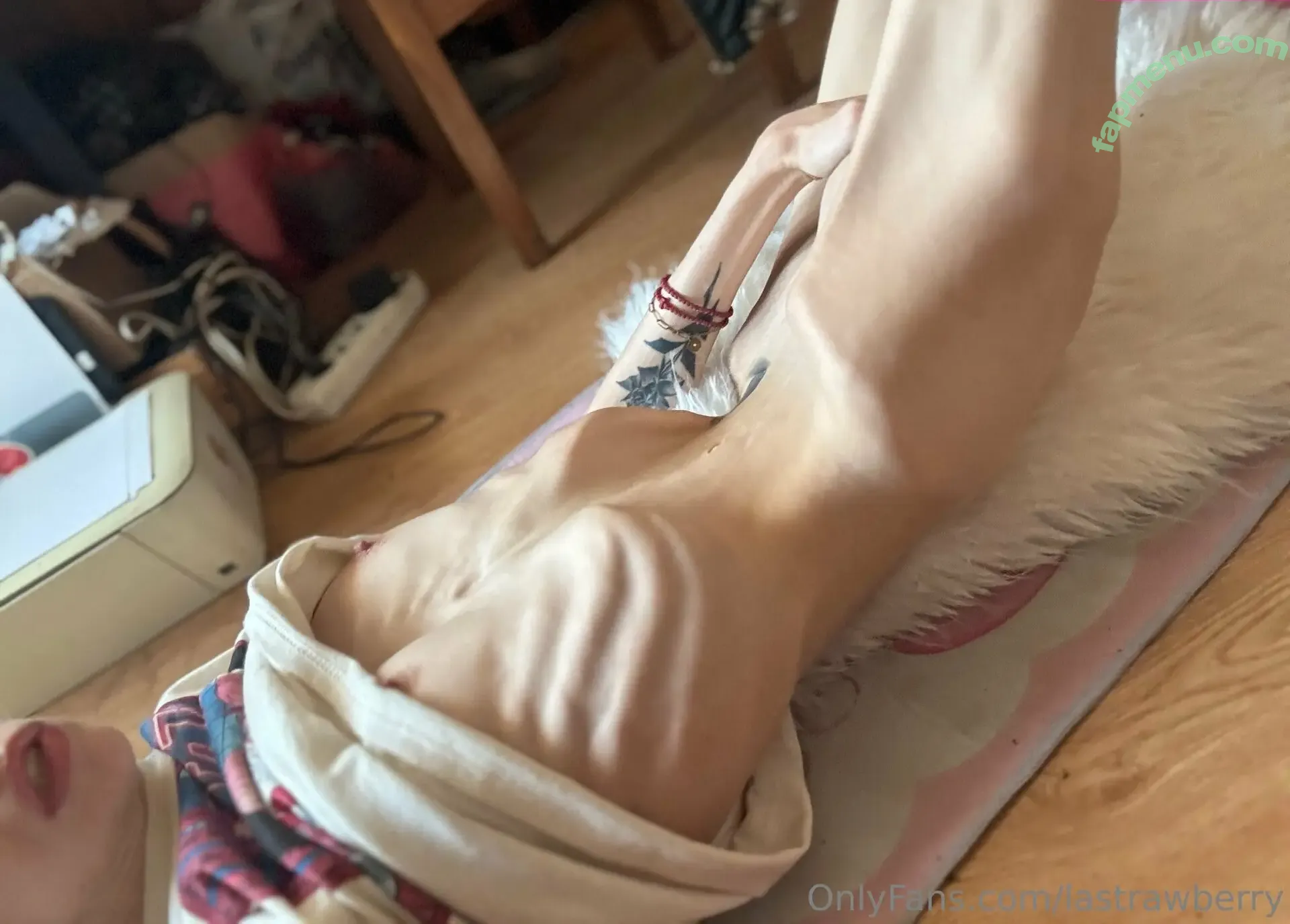 lastrawberry nude photo #0076 (laStrawberryBlonde / last.raw.berry)