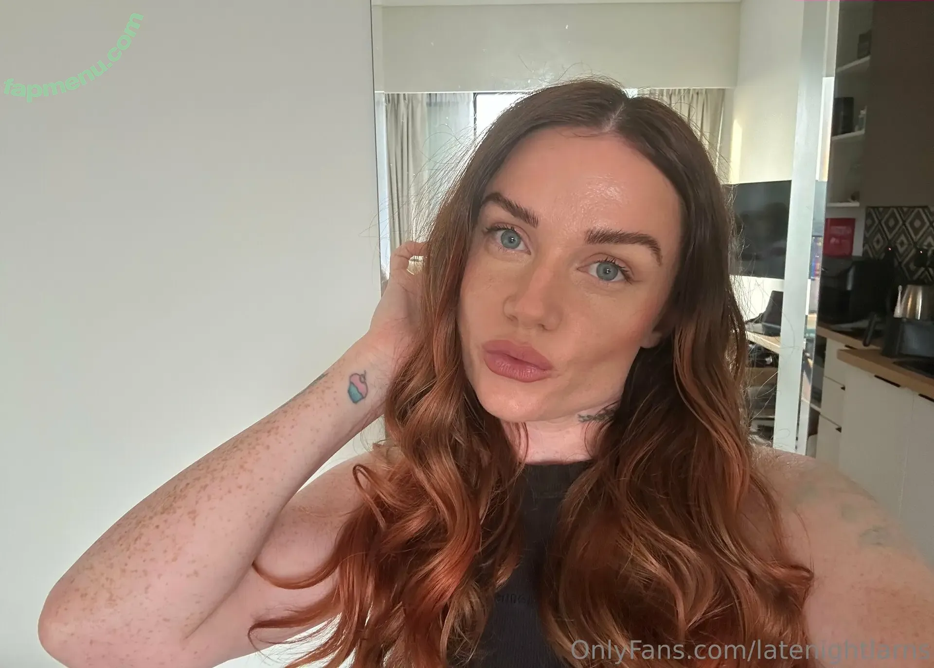 latenightlarns nude photo #0036 (latenightlarns)