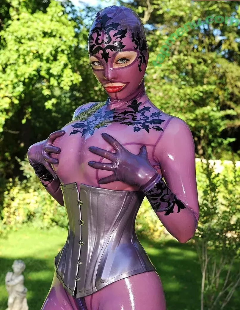 Latex Lucy nude photo #0510 (LatexLucy / explore)