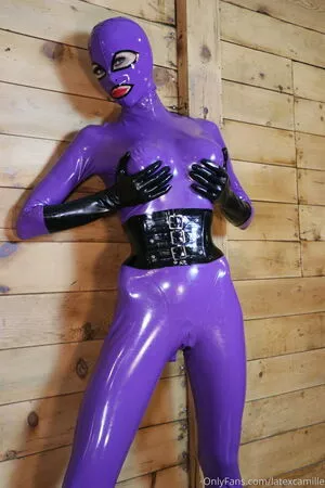 latexcamille / latexguy2022 nude photo #0016