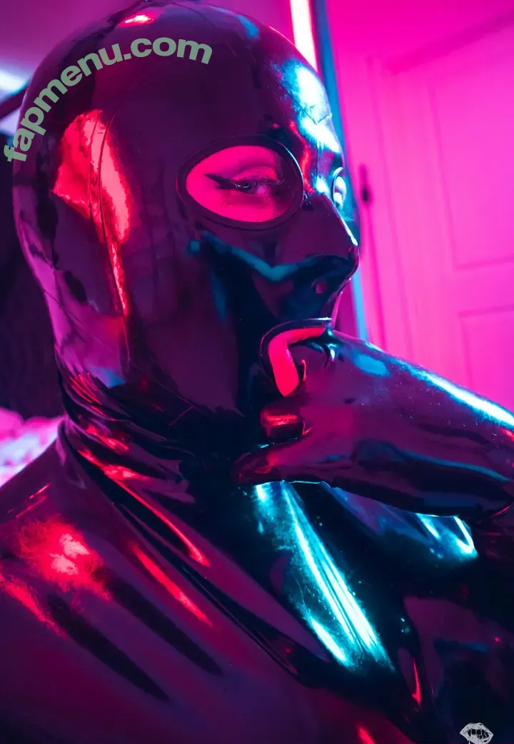 latexluciadoll nude photo #0009 (latexluciadoll)