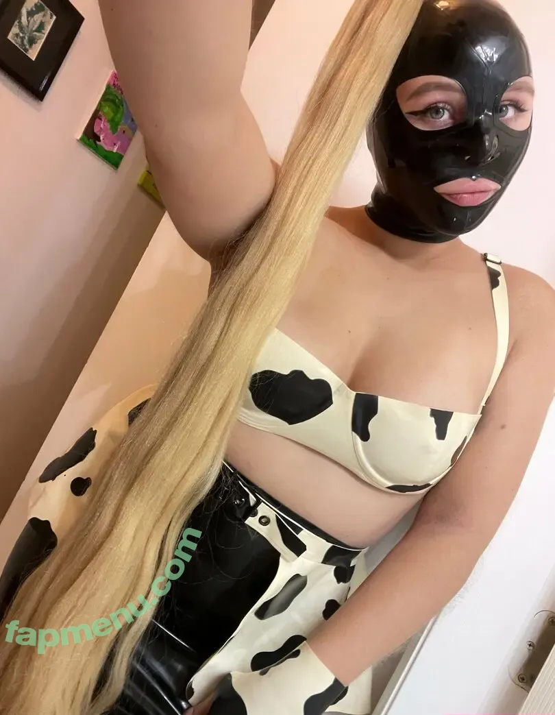 latextam nude photo #0046 (latextam)
