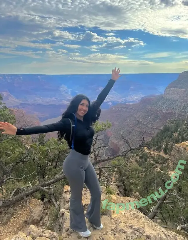 latinaasparkles nude photo #0044 (biannncaa)