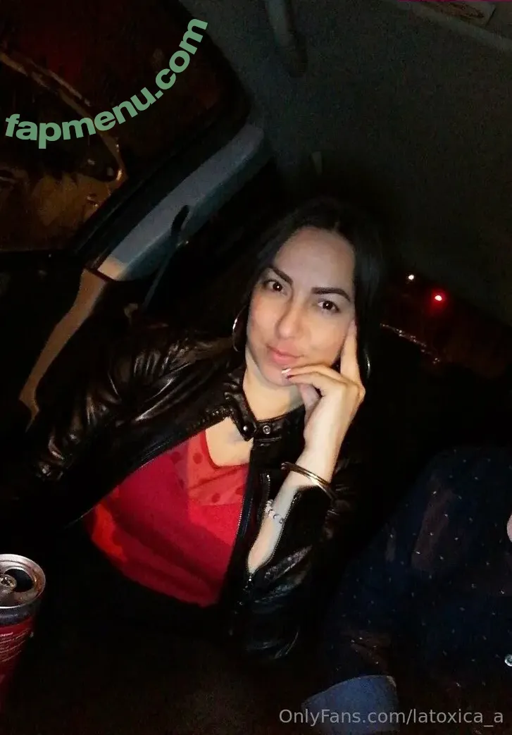 latoxica_a nude photo #0002 (latoxicaa.___)