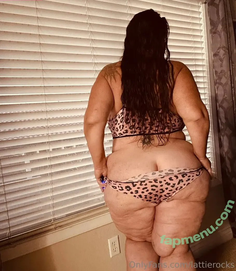 lattierocks nude photo #0015 (lattierocks)