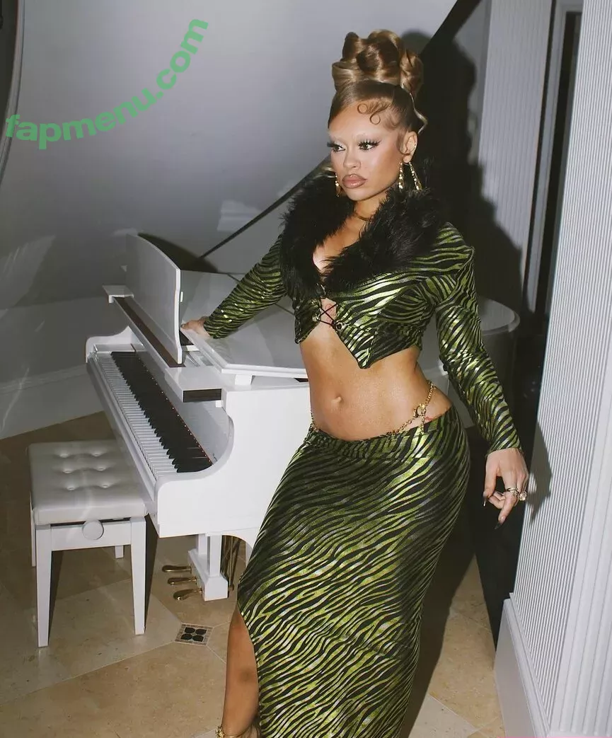 latto777 nude photo #0186 (Latto)