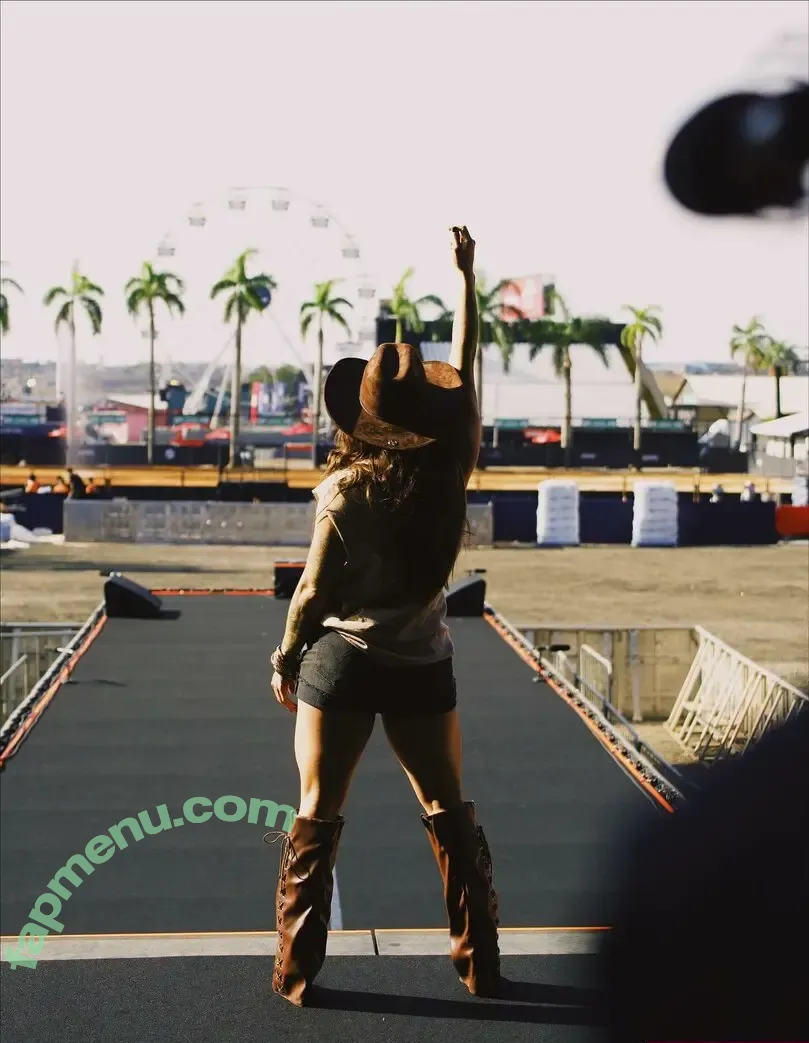 Lauana Prado nude photo #0099 (lauanaprado / xluanaprado)