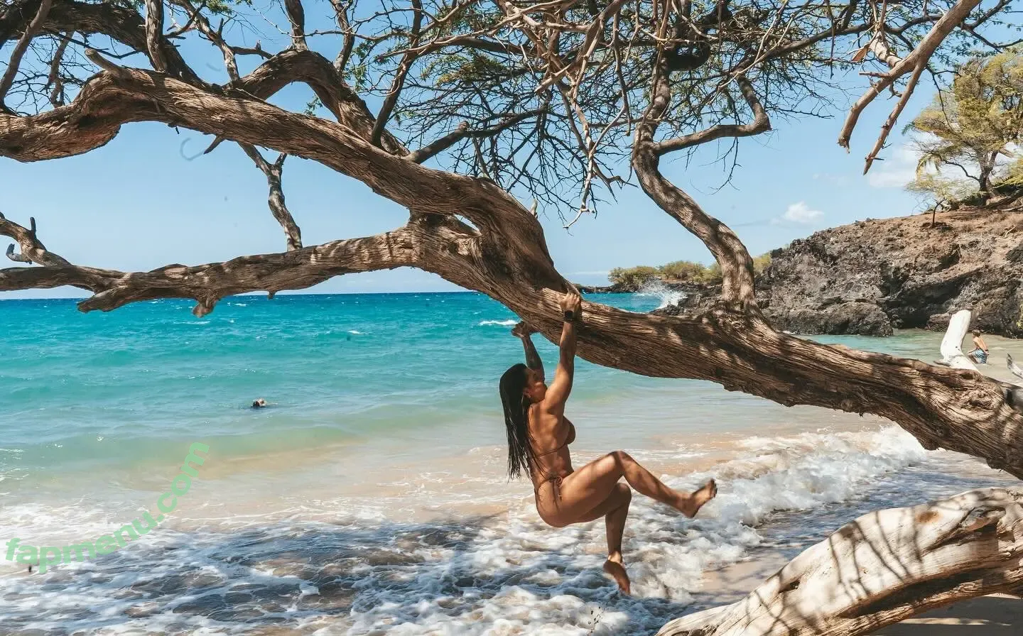 Lauana Prado nude photo #0137 (lauanaprado / xluanaprado)