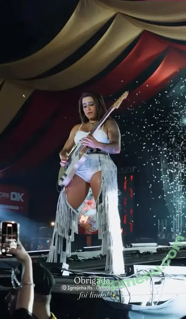 Lauana Prado nude photo #0182 (lauanaprado / xluanaprado)