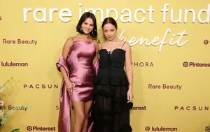 Laufey Lin / laufey nude photo #0584