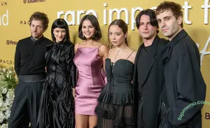 Laufey Lin / laufey nude photo #0592