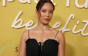 Laufey Lin / laufey nude photo #0599