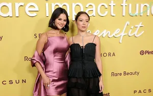 Laufey Lin / laufey nude photo #0604