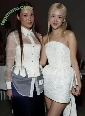 Laufey Lin / laufey nude photo #0634