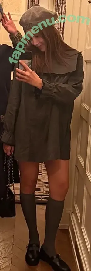 Laufey Lin / laufey nude photo #0679