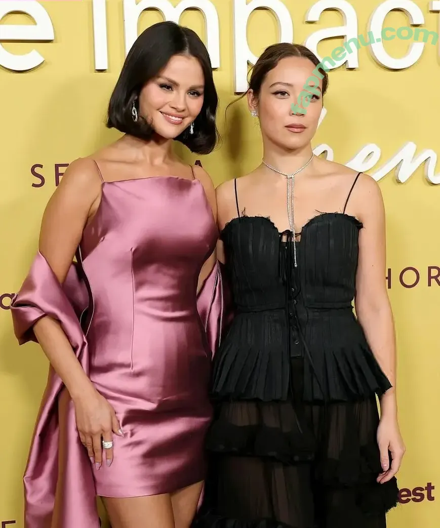 Laufey Lin nude photo #0563 (laufey)