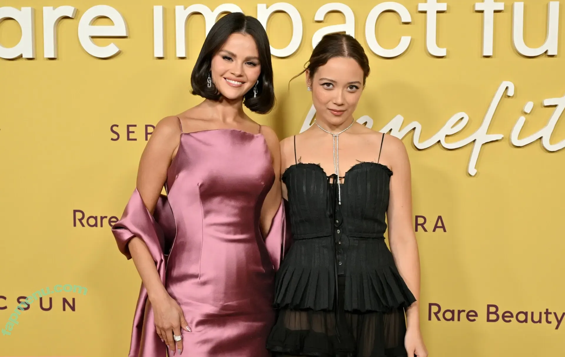 Laufey Lin nude photo #0582 (laufey)