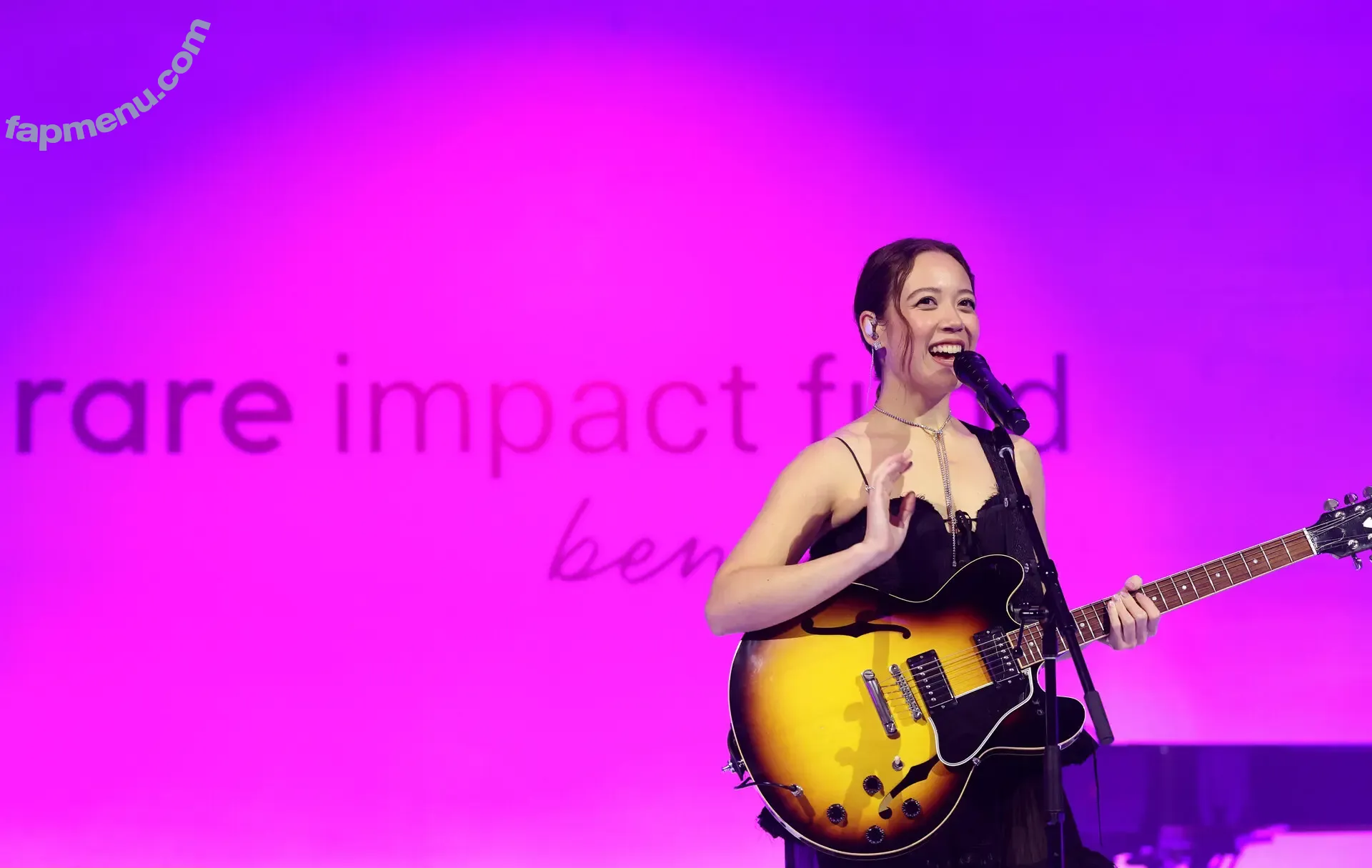 Laufey Lin nude photo #0594 (laufey)