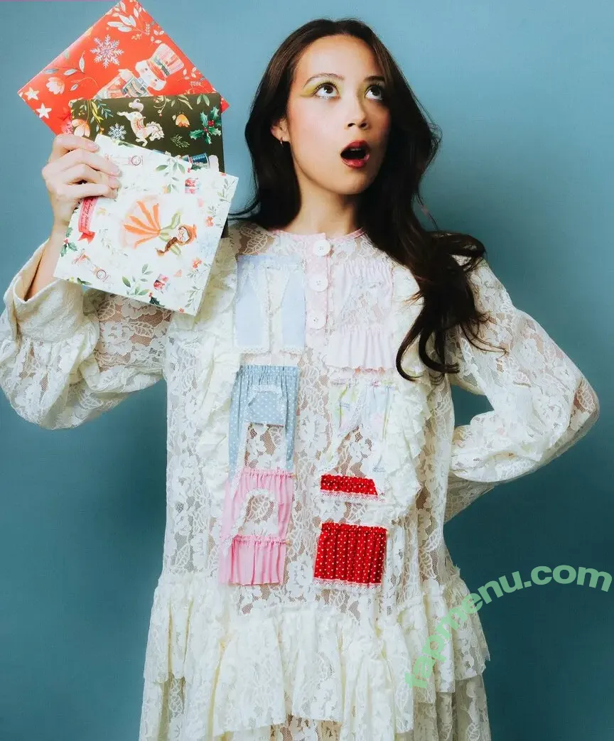 Laufey Lin nude photo #0618 (laufey)