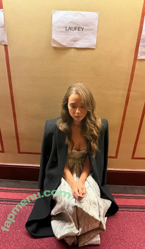 Laufey Lin nude photo #0620 (laufey)