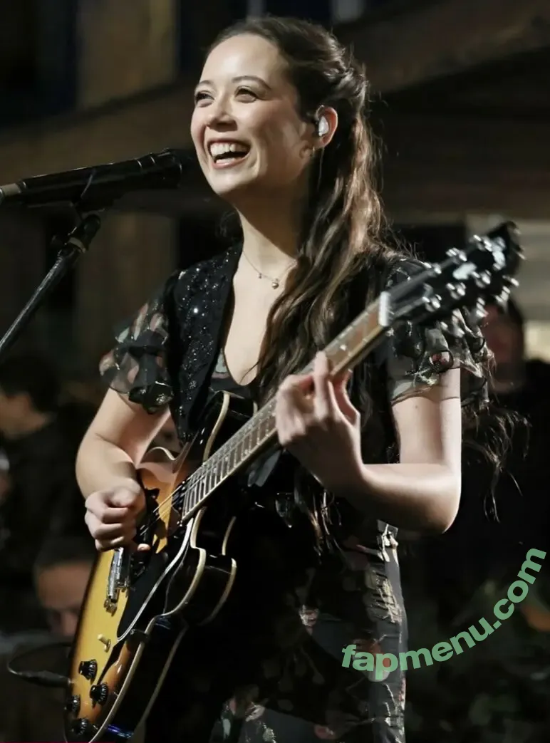 Laufey Lin nude photo #0643 (laufey)