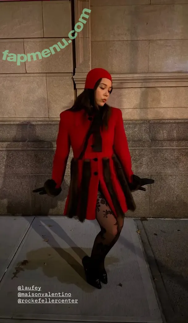 Laufey Lin nude photo #0646 (laufey)