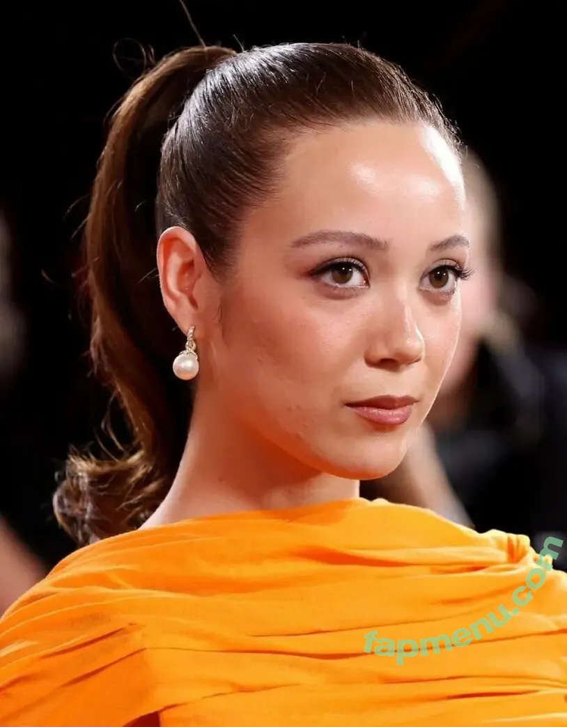 Laufey Lin nude photo #0699 (laufey)