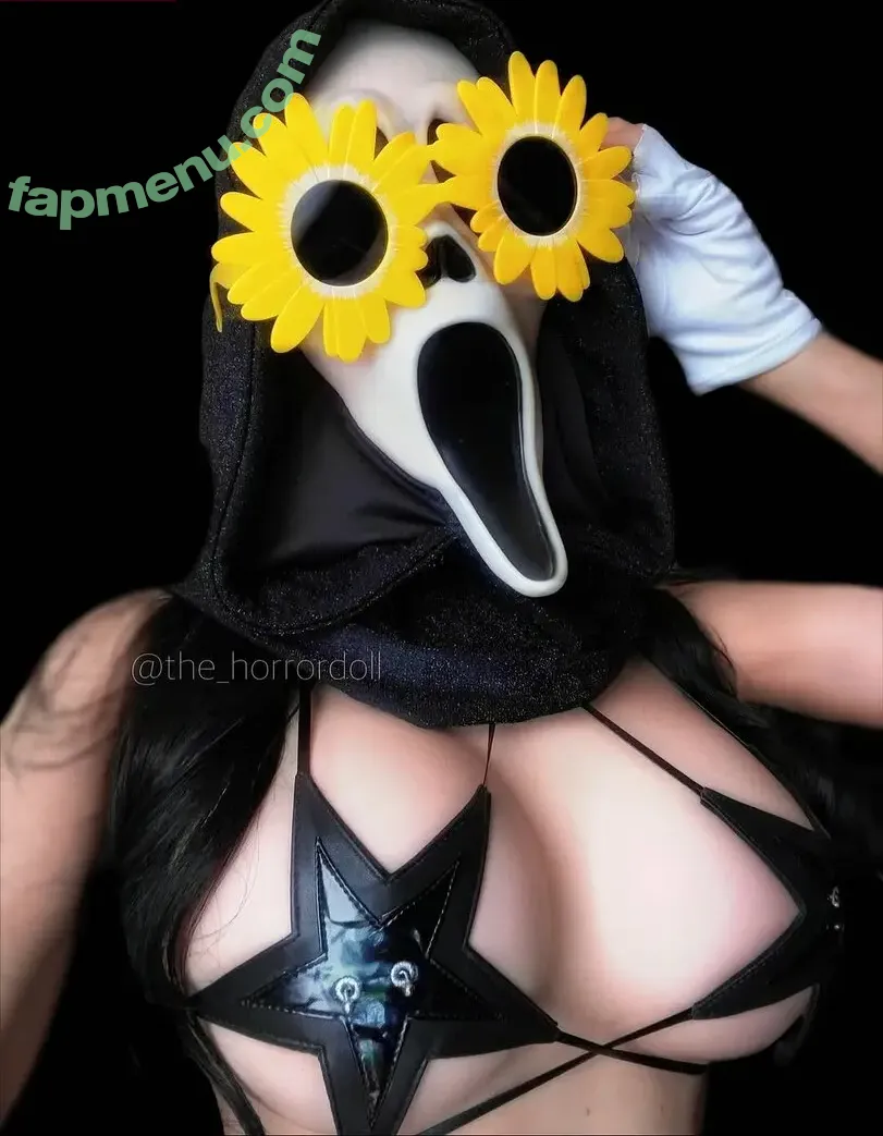 Laura Amuyus nude photo #0038 (The Horror Doll / laura_reeperbahn / the_horrordoll)