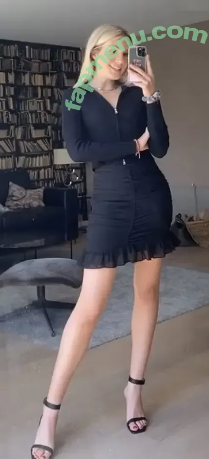 Laura Block nude photo #0032 (blocklaura / laura__block)