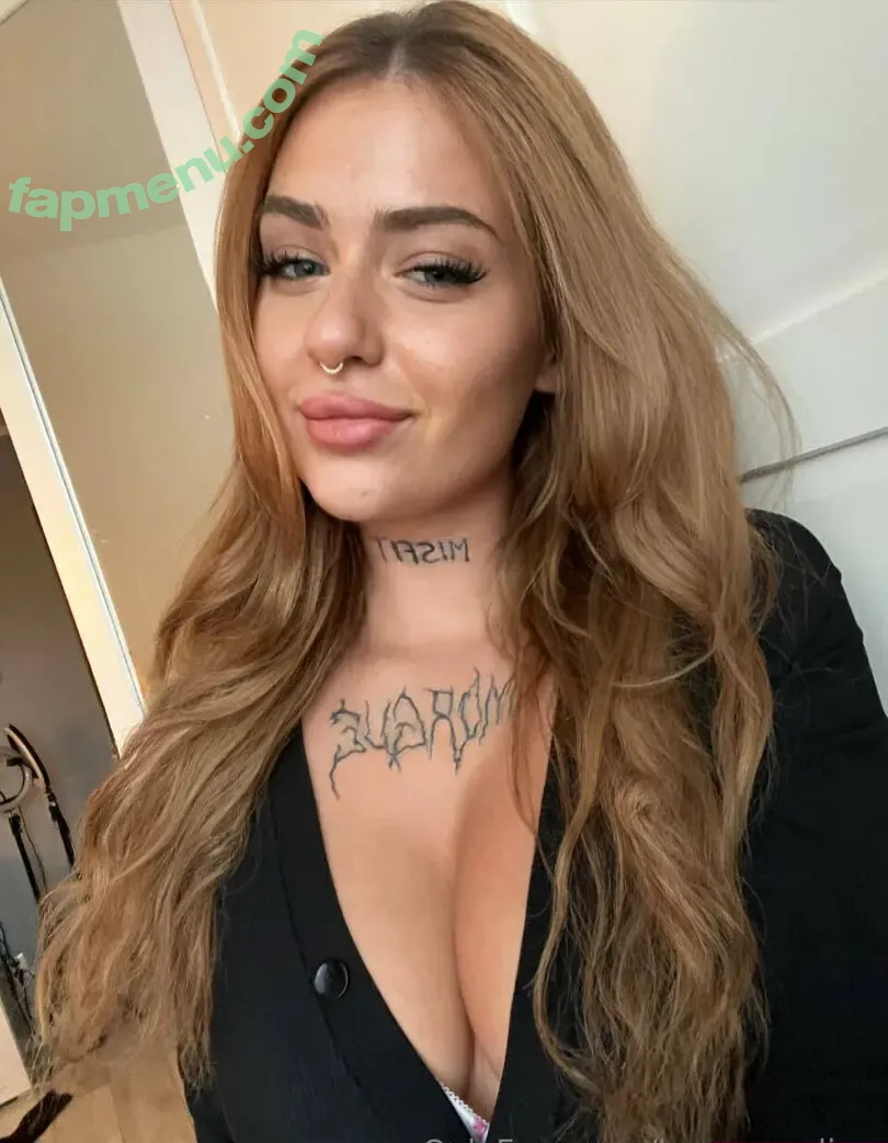 laura.caroline nude photo #0036 (lcarolineart)
