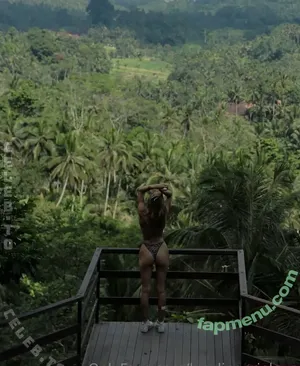 Laura Chiara Bella / laurachiarabella / yourchiarabella nude photo #0024