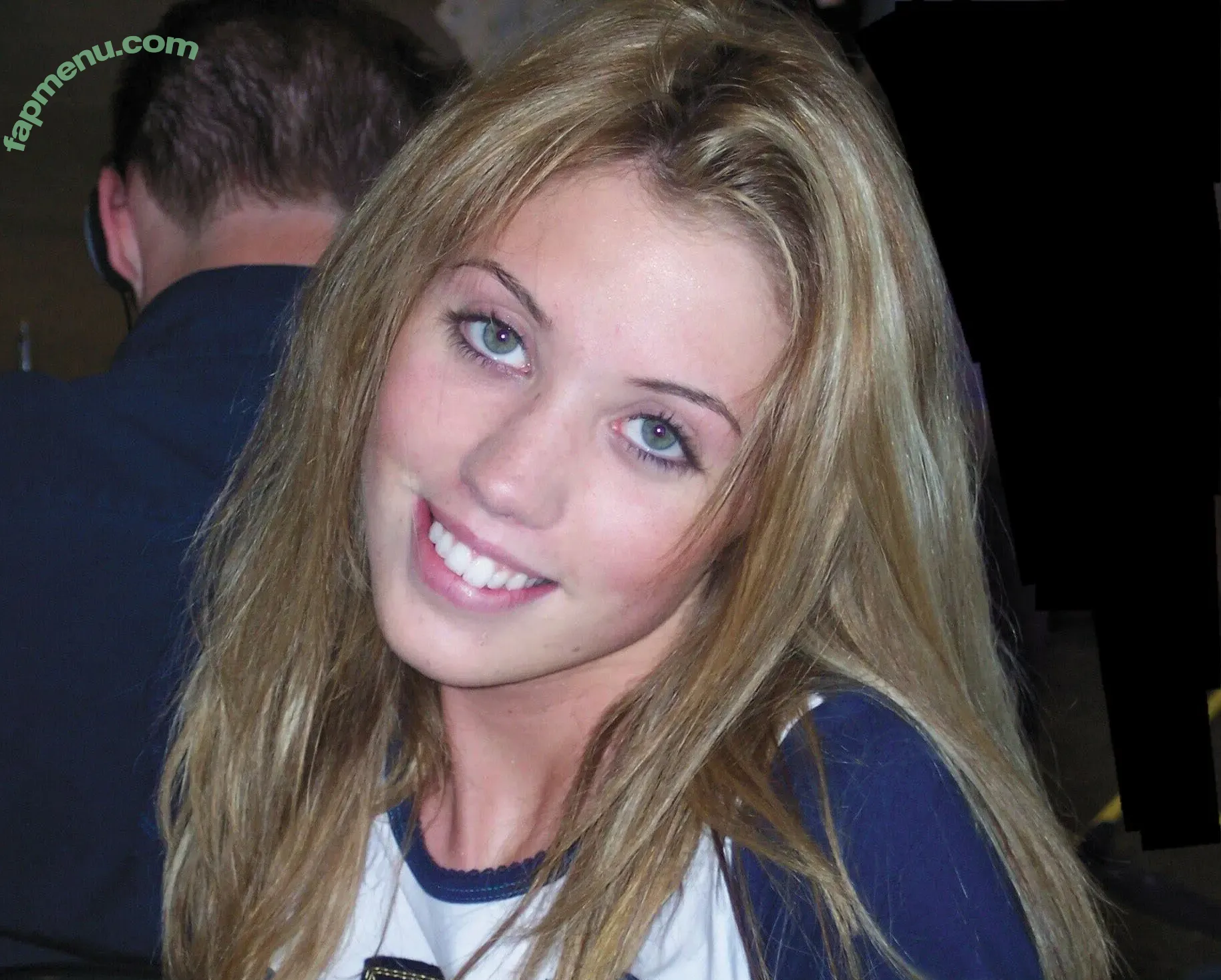 Laura Clery nude photo #0026 (LauraClery)