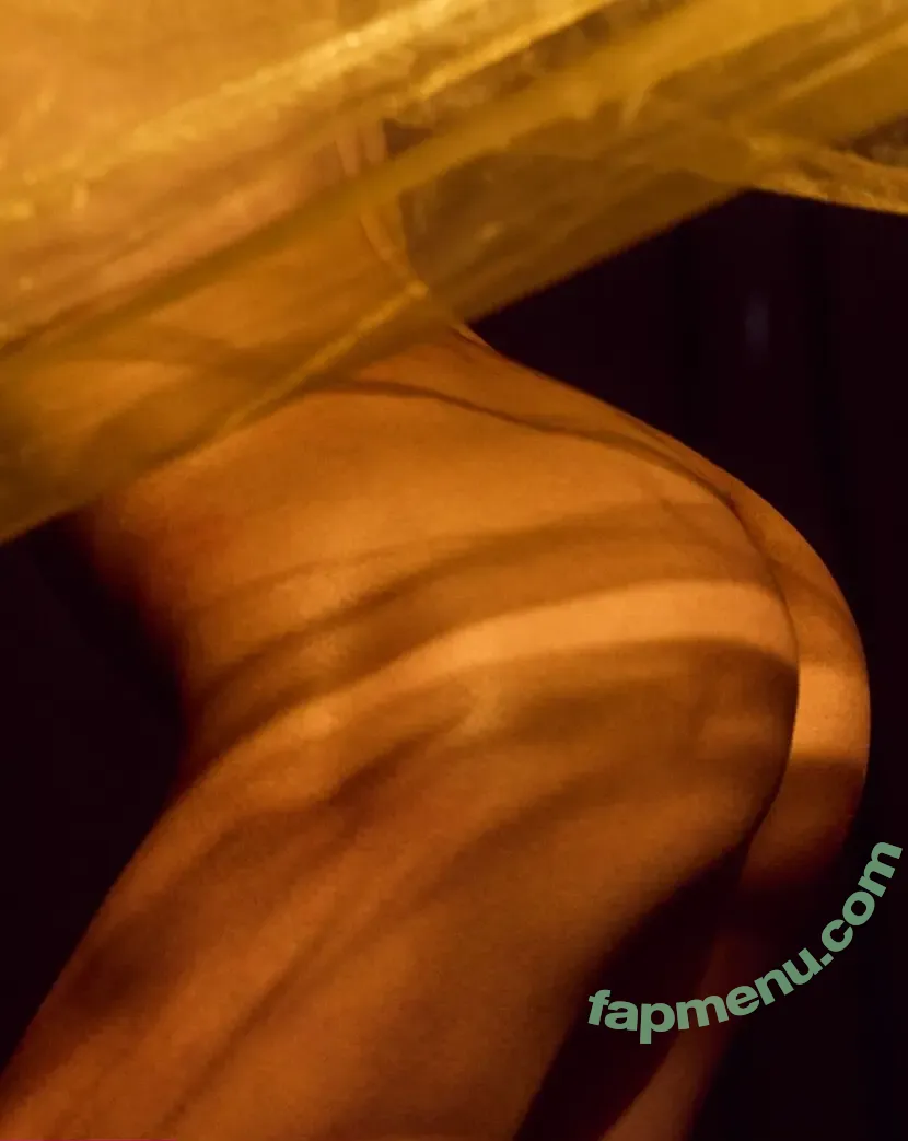 Laura Engelmann nude photo #0090 (laura.engelmann)