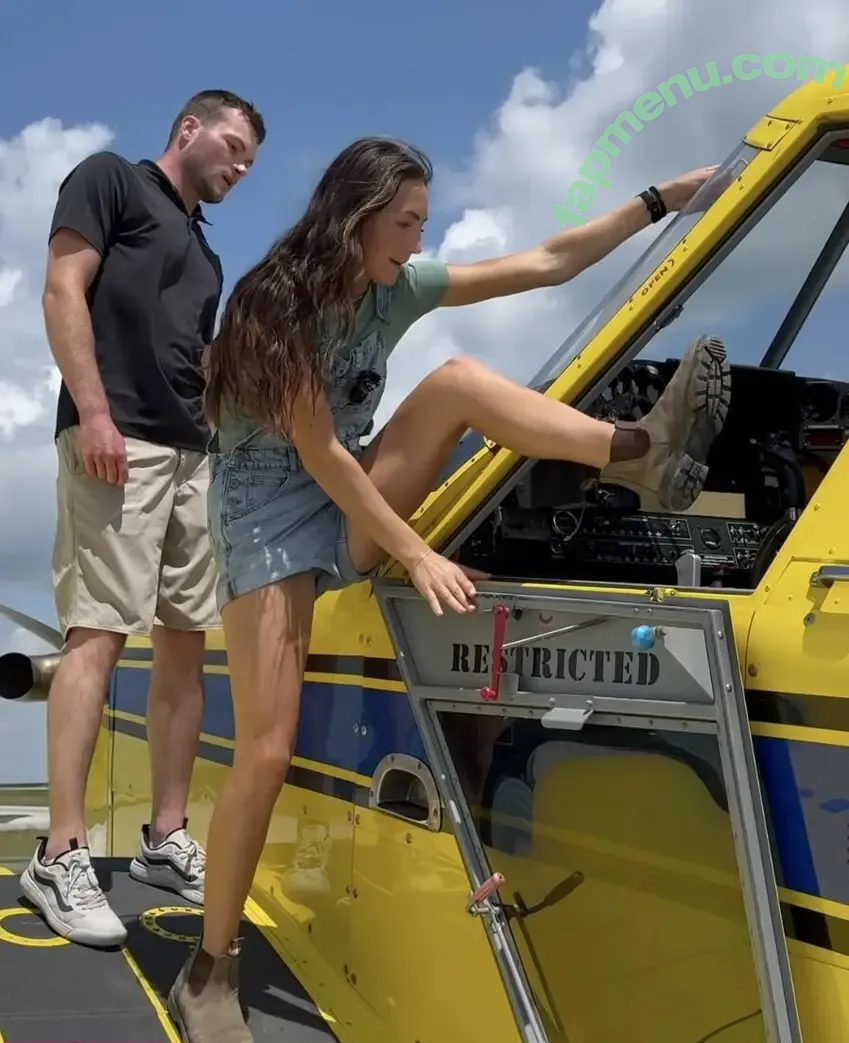 laura_farms nude photo #0030 (laurafarms_ / lauravipx)